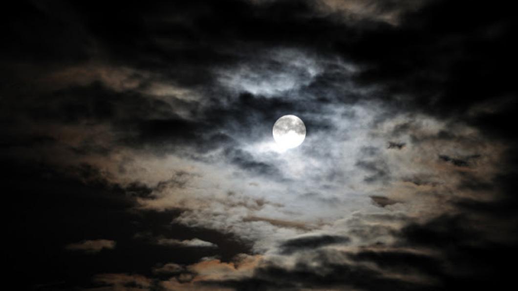 Image of moon at night