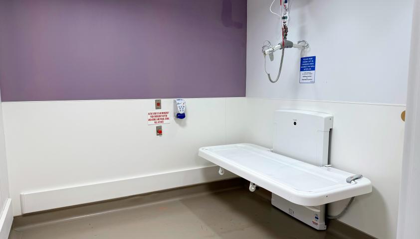 Research MRI Change Room